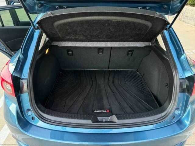 Синий Мазда 3, объемом двигателя 2.5 л и пробегом 95 тыс. км за 2350 $, фото 10 на Automoto.ua