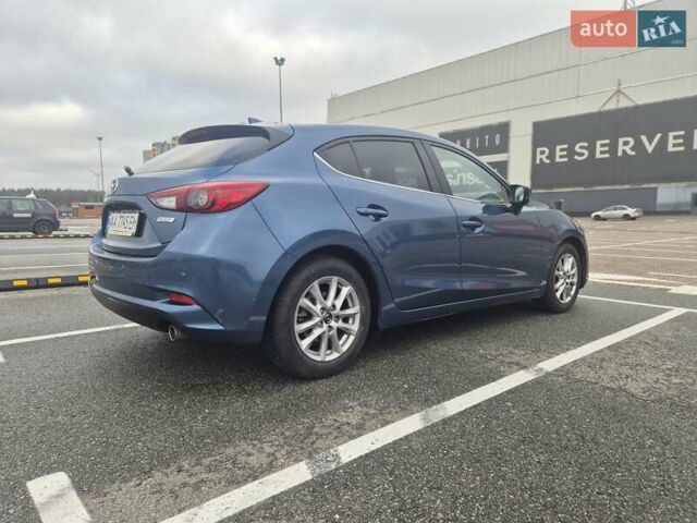 Синий Мазда 3, объемом двигателя 1.5 л и пробегом 69 тыс. км за 15500 $, фото 3 на Automoto.ua