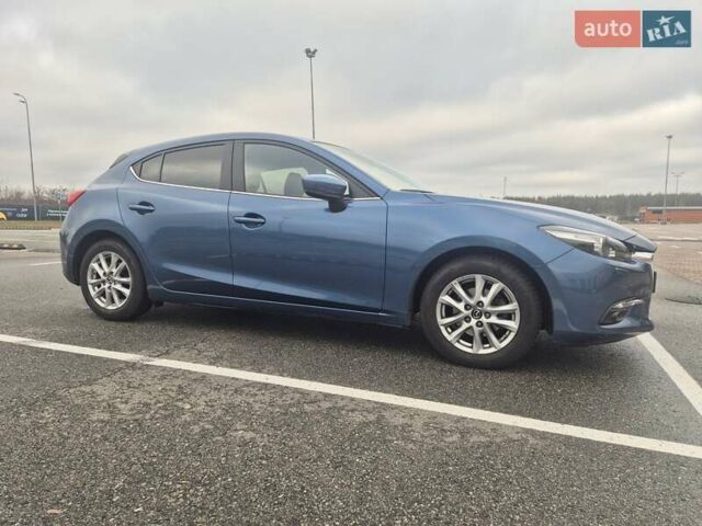 Синий Мазда 3, объемом двигателя 1.5 л и пробегом 69 тыс. км за 15500 $, фото 2 на Automoto.ua