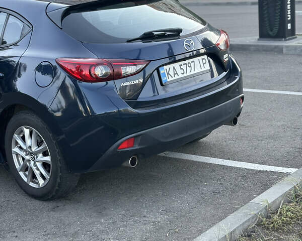 Синий Мазда 3, объемом двигателя 2 л и пробегом 205 тыс. км за 10750 $, фото 3 на Automoto.ua