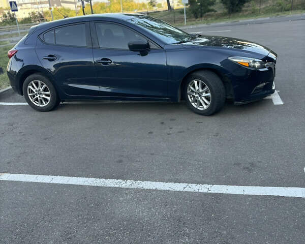 Синий Мазда 3, объемом двигателя 2 л и пробегом 205 тыс. км за 10750 $, фото 2 на Automoto.ua