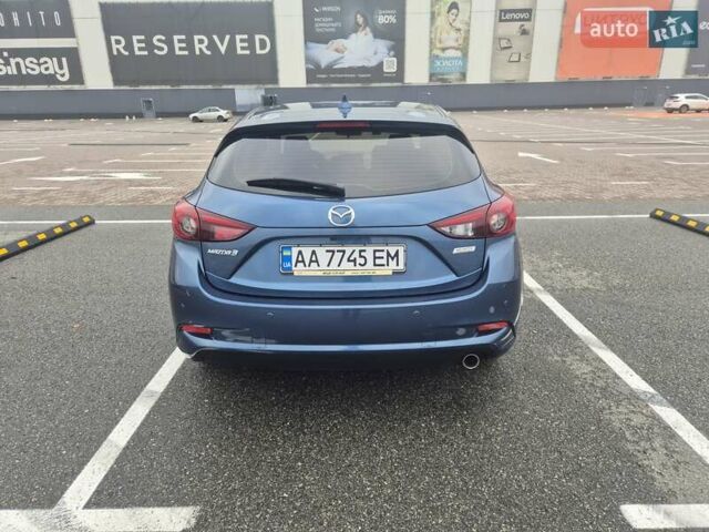 Синий Мазда 3, объемом двигателя 1.5 л и пробегом 69 тыс. км за 15500 $, фото 4 на Automoto.ua