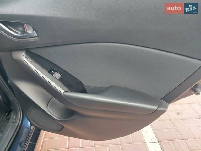 Синий Мазда 3, объемом двигателя 2.19 л и пробегом 200 тыс. км за 14500 $, фото 26 на Automoto.ua