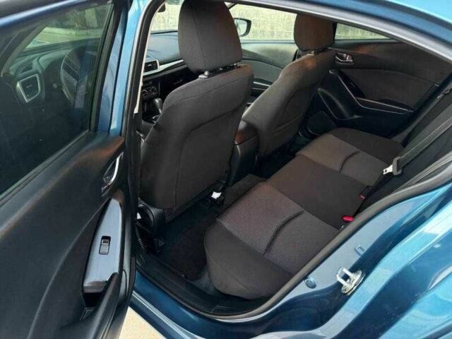 Синий Мазда 3, объемом двигателя 2.5 л и пробегом 95 тыс. км за 2350 $, фото 8 на Automoto.ua