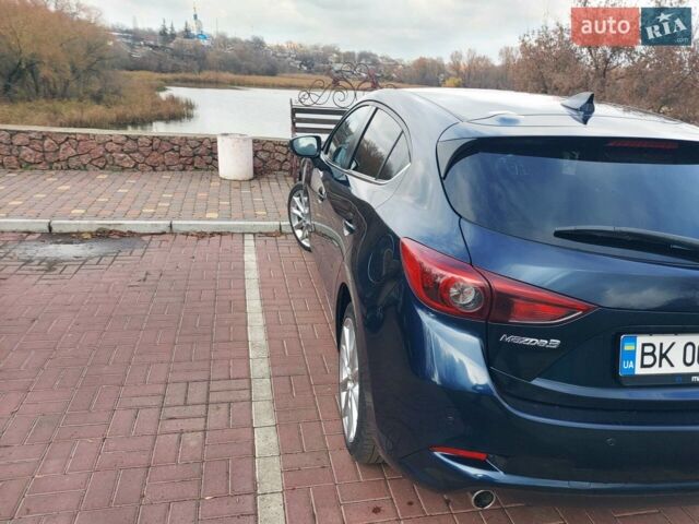Синій Мазда 3, об'ємом двигуна 2.19 л та пробігом 205 тис. км за 13300 $, фото 19 на Automoto.ua