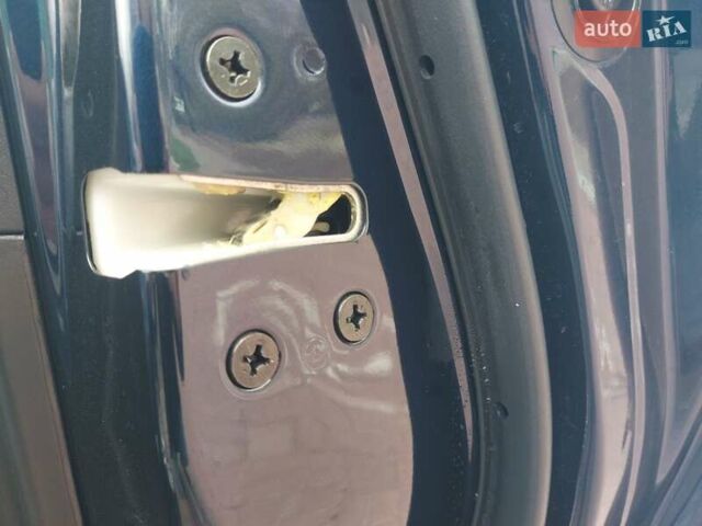 Синий Мазда 3, объемом двигателя 2.19 л и пробегом 200 тыс. км за 14500 $, фото 25 на Automoto.ua