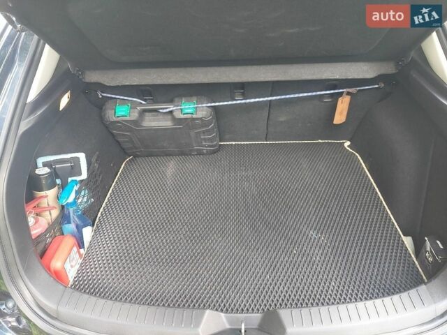 Синій Мазда 3, об'ємом двигуна 2.5 л та пробігом 113 тис. км за 15000 $, фото 10 на Automoto.ua