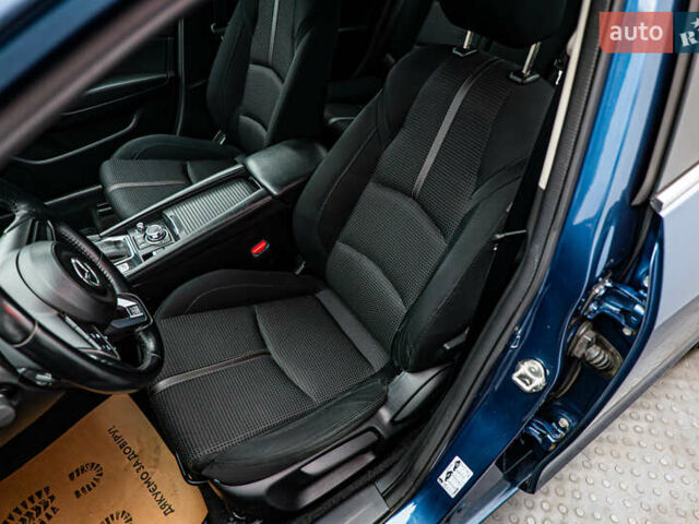 Синий Мазда 3, объемом двигателя 1.5 л и пробегом 104 тыс. км за 16377 $, фото 8 на Automoto.ua