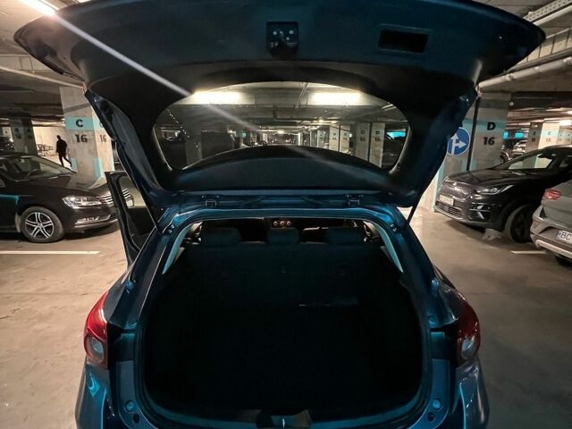 Синий Мазда 3, объемом двигателя 2 л и пробегом 140 тыс. км за 12700 $, фото 5 на Automoto.ua