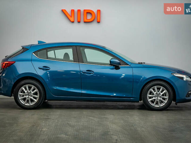 Синий Мазда 3, объемом двигателя 1.5 л и пробегом 104 тыс. км за 16377 $, фото 3 на Automoto.ua