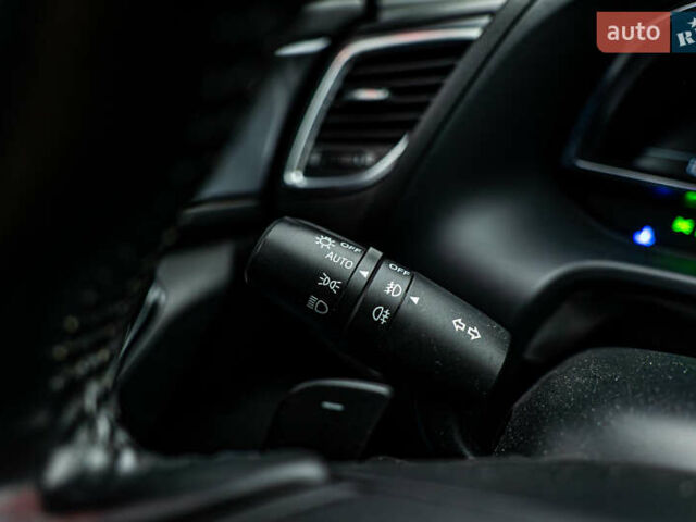 Синий Мазда 3, объемом двигателя 1.5 л и пробегом 104 тыс. км за 16377 $, фото 12 на Automoto.ua