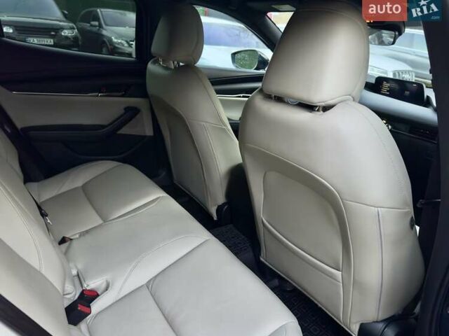 Мазда 3 2019 в Киеве на Automoto.ua Синий Мазда 3, объемом двигателя 2.5 л и пробегом 113 тыс. км за 16500 $, фото 20 на Automoto.ua