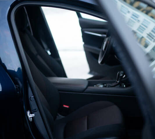 Синий Мазда 3, объемом двигателя 2.49 л и пробегом 104 тыс. км за 17500 $, фото 18 на Automoto.ua