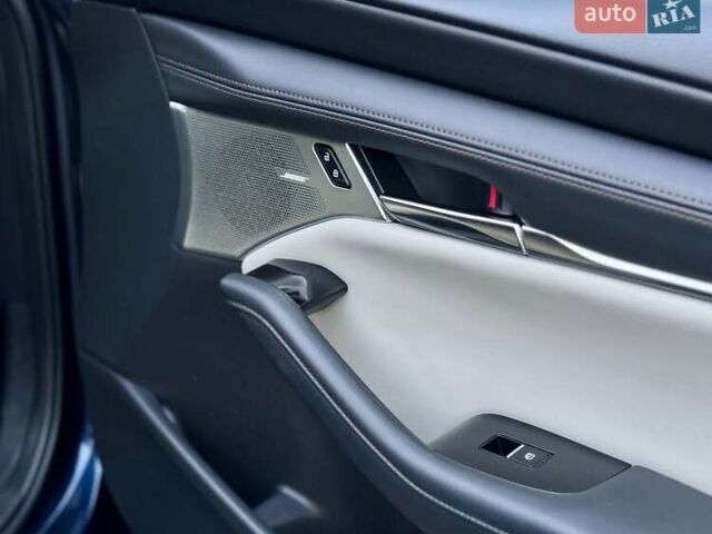 Мазда 3 2019 в Киеве на Automoto.ua Синий Мазда 3, объемом двигателя 2.5 л и пробегом 113 тыс. км за 16500 $, фото 25 на Automoto.ua