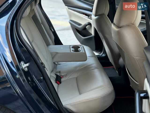 Синий Мазда 3, объемом двигателя 2.5 л и пробегом 78 тыс. км за 15200 $, фото 11 на Automoto.ua