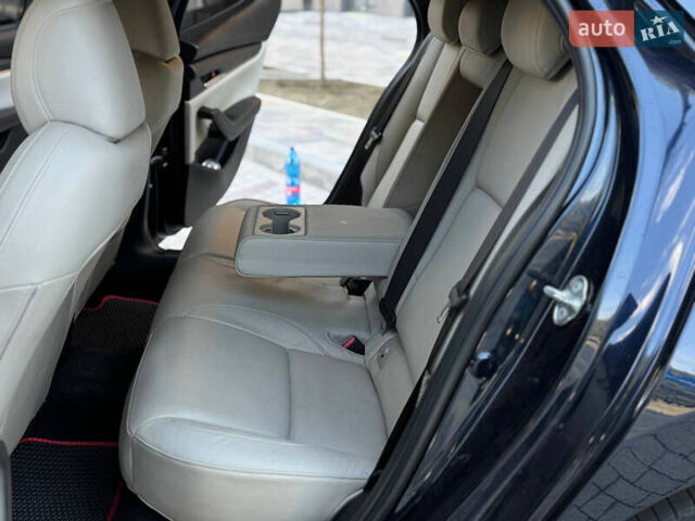 Синий Мазда 3, объемом двигателя 2.5 л и пробегом 78 тыс. км за 15200 $, фото 12 на Automoto.ua