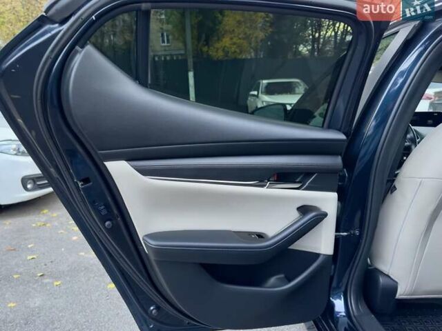 Мазда 3 2019 в Киеве на Automoto.ua Синий Мазда 3, объемом двигателя 2.5 л и пробегом 113 тыс. км за 16500 $, фото 18 на Automoto.ua