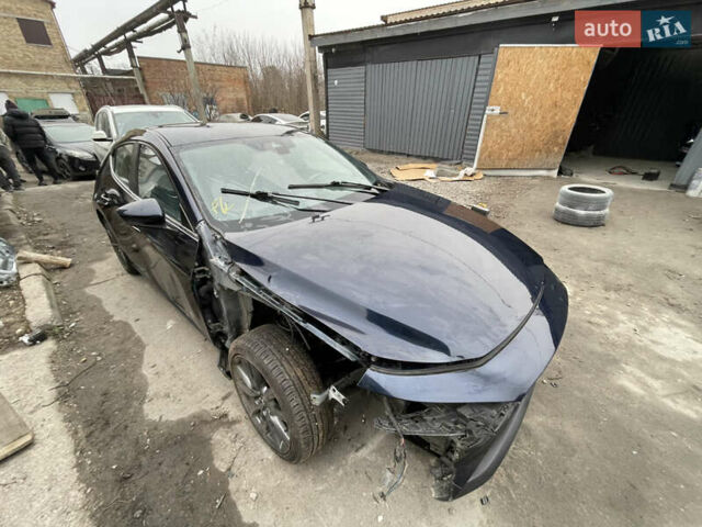 Синий Мазда 3, объемом двигателя 2.5 л и пробегом 109 тыс. км за 11499 $, фото 6 на Automoto.ua