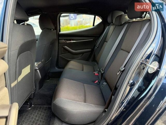 Синій Мазда 3, об'ємом двигуна 2.49 л та пробігом 26 тис. км за 16490 $, фото 9 на Automoto.ua