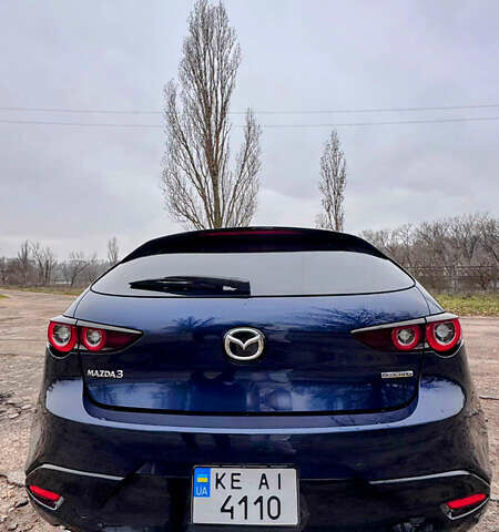 Синий Мазда 3, объемом двигателя 2.49 л и пробегом 8 тыс. км за 19999 $, фото 2 на Automoto.ua