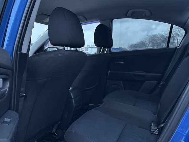 Синій Мазда 3, об'ємом двигуна 1.6 л та пробігом 330 тис. км за 4399 $, фото 17 на Automoto.ua