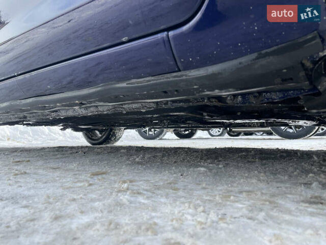 Синий Мазда 3, объемом двигателя 1.56 л и пробегом 280 тыс. км за 4950 $, фото 12 на Automoto.ua