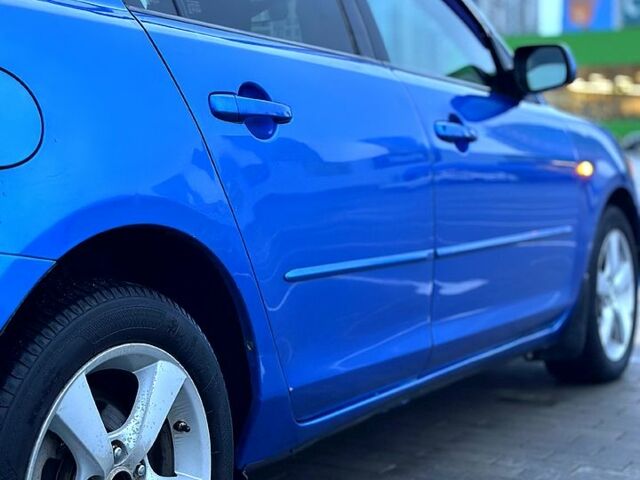 Синій Мазда 3, об'ємом двигуна 1.6 л та пробігом 330 тис. км за 4399 $, фото 7 на Automoto.ua