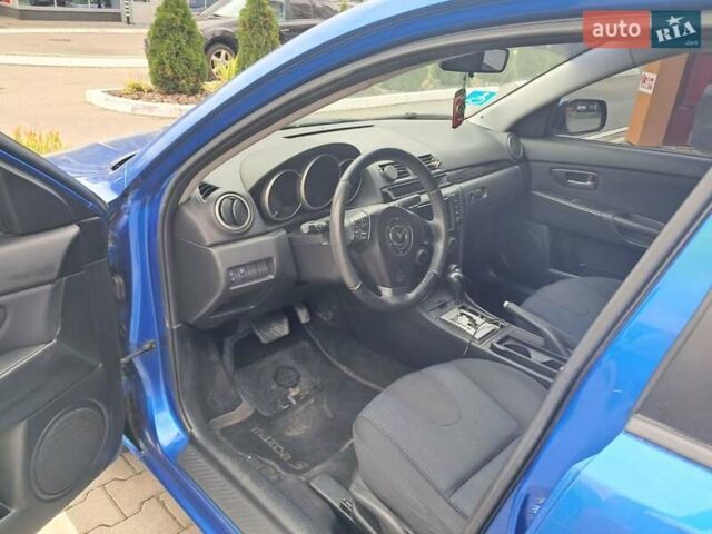 Синий Мазда 3, объемом двигателя 1.6 л и пробегом 185 тыс. км за 6000 $, фото 7 на Automoto.ua