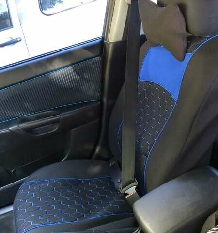 Синий Мазда 3, объемом двигателя 1.56 л и пробегом 270 тыс. км за 4700 $, фото 8 на Automoto.ua