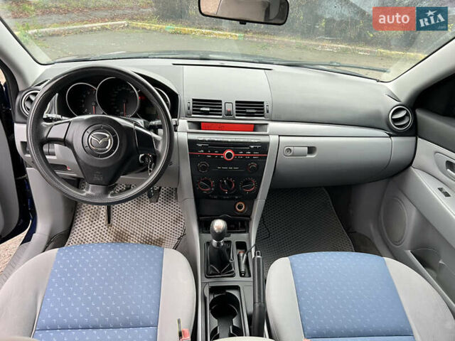 Синій Мазда 3, об'ємом двигуна 1.6 л та пробігом 228 тис. км за 4350 $, фото 10 на Automoto.ua