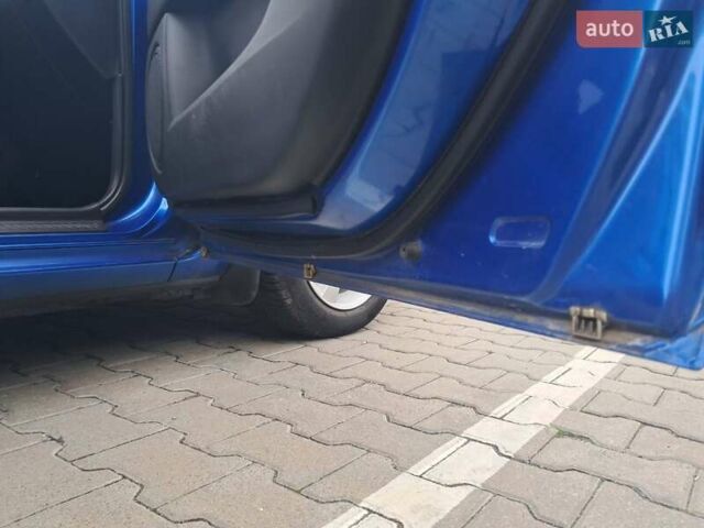 Синий Мазда 3, объемом двигателя 1.6 л и пробегом 185 тыс. км за 6000 $, фото 16 на Automoto.ua