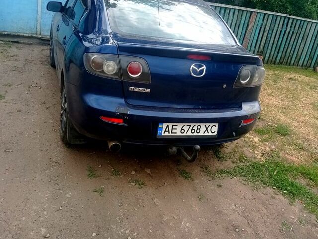 Синий Мазда 3, объемом двигателя 2 л и пробегом 255 тыс. км за 3200 $, фото 1 на Automoto.ua