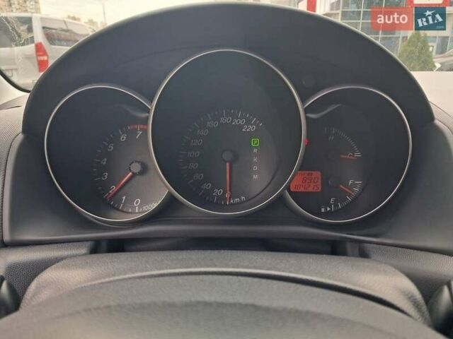Синий Мазда 3, объемом двигателя 1.6 л и пробегом 185 тыс. км за 6000 $, фото 9 на Automoto.ua