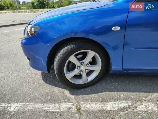 Синий Мазда 3, объемом двигателя 1.6 л и пробегом 253 тыс. км за 5500 $, фото 3 на Automoto.ua