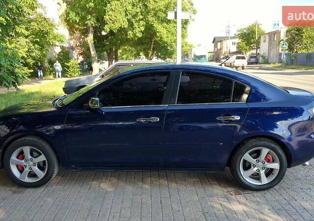 Синий Мазда 3, объемом двигателя 1.56 л и пробегом 270 тыс. км за 4700 $, фото 3 на Automoto.ua
