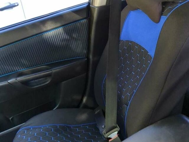 Синій Мазда 3, об'ємом двигуна 1.56 л та пробігом 270 тис. км за 4700 $, фото 8 на Automoto.ua