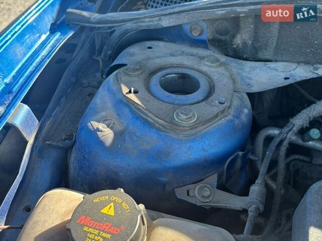 Синий Мазда 3, объемом двигателя 2 л и пробегом 240 тыс. км за 3850 $, фото 10 на Automoto.ua