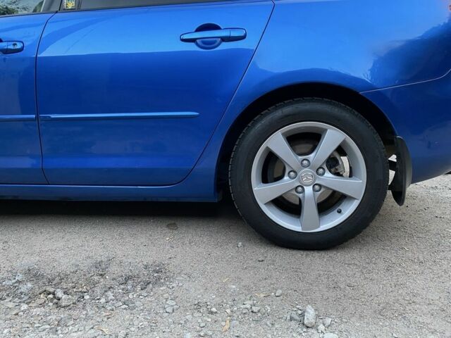Синій Мазда 3, об'ємом двигуна 1.6 л та пробігом 200 тис. км за 4504 $, фото 5 на Automoto.ua