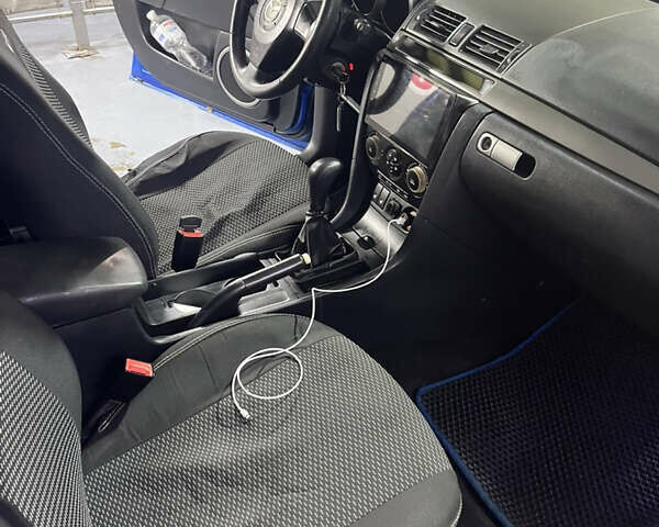Мазда 3 2005 в Каменское - Днепродзержинск на Automoto.ua Синий Мазда 3, объемом двигателя 2 л и пробегом 259 тыс. км за 5200 $, фото 26 на Automoto.ua