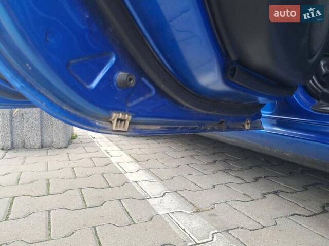 Синий Мазда 3, объемом двигателя 1.6 л и пробегом 185 тыс. км за 6000 $, фото 15 на Automoto.ua