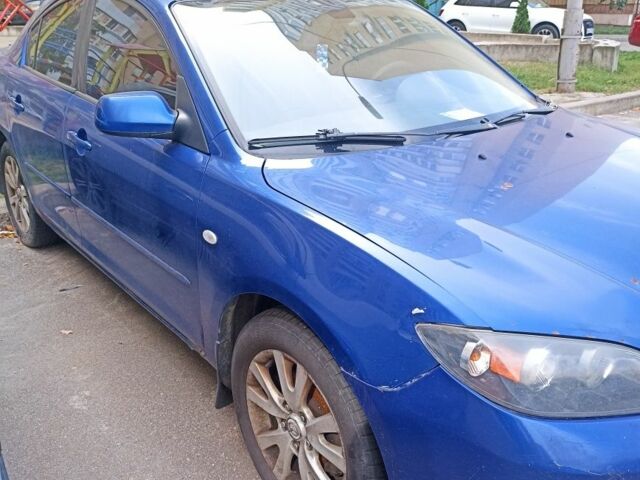 Синий Мазда 3, объемом двигателя 1.6 л и пробегом 300 тыс. км за 3599 $, фото 1 на Automoto.ua