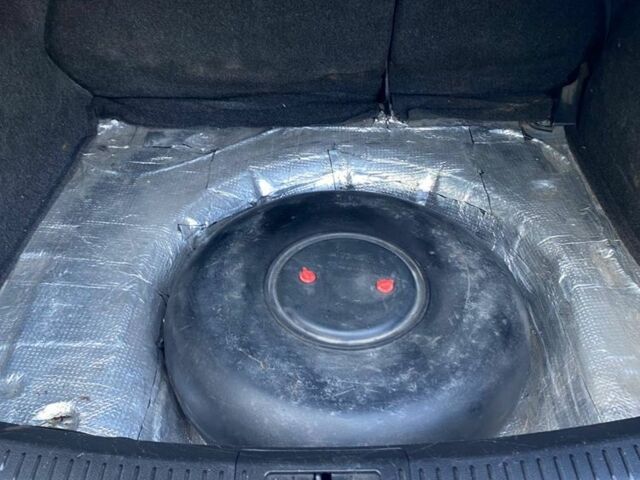 Синій Мазда 3, об'ємом двигуна 1.6 л та пробігом 230 тис. км за 5500 $, фото 7 на Automoto.ua