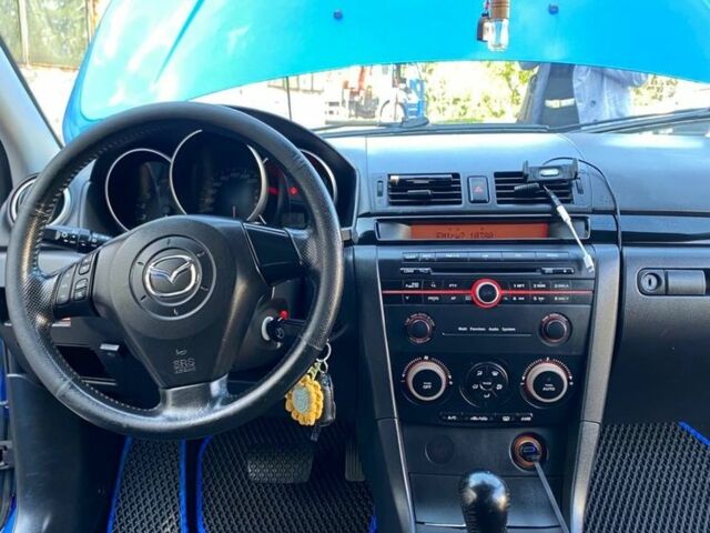Синій Мазда 3, об'ємом двигуна 1.6 л та пробігом 230 тис. км за 5500 $, фото 8 на Automoto.ua