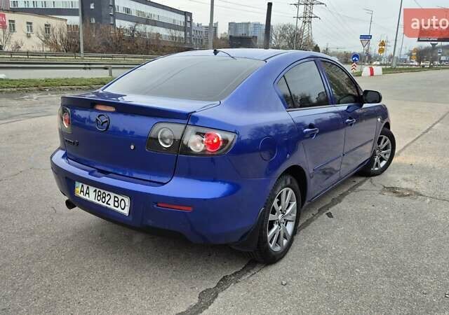 Синій Мазда 3, об'ємом двигуна 1.6 л та пробігом 162 тис. км за 5499 $, фото 5 на Automoto.ua