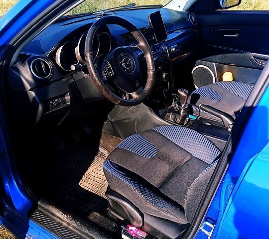 Синій Мазда 3, об'ємом двигуна 2 л та пробігом 240 тис. км за 4200 $, фото 5 на Automoto.ua