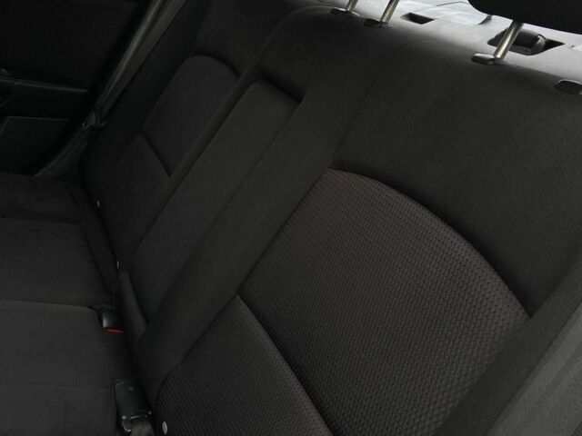 Синий Мазда 3, объемом двигателя 1 л и пробегом 4 тыс. км за 3000 $, фото 3 на Automoto.ua