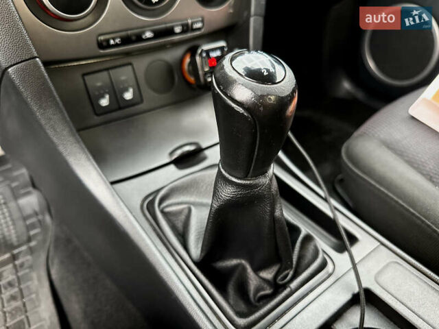 Синій Мазда 3, об'ємом двигуна 2 л та пробігом 268 тис. км за 5600 $, фото 9 на Automoto.ua