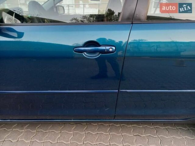 Синий Мазда 3, объемом двигателя 1.6 л и пробегом 160 тыс. км за 6000 $, фото 19 на Automoto.ua