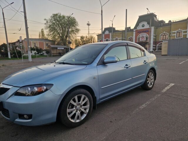 Синий Мазда 3, объемом двигателя 1.6 л и пробегом 158 тыс. км за 5000 $, фото 4 на Automoto.ua