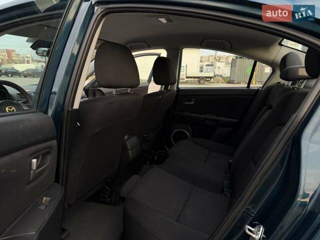 Синий Мазда 3, объемом двигателя 1.6 л и пробегом 150 тыс. км за 7200 $, фото 23 на Automoto.ua